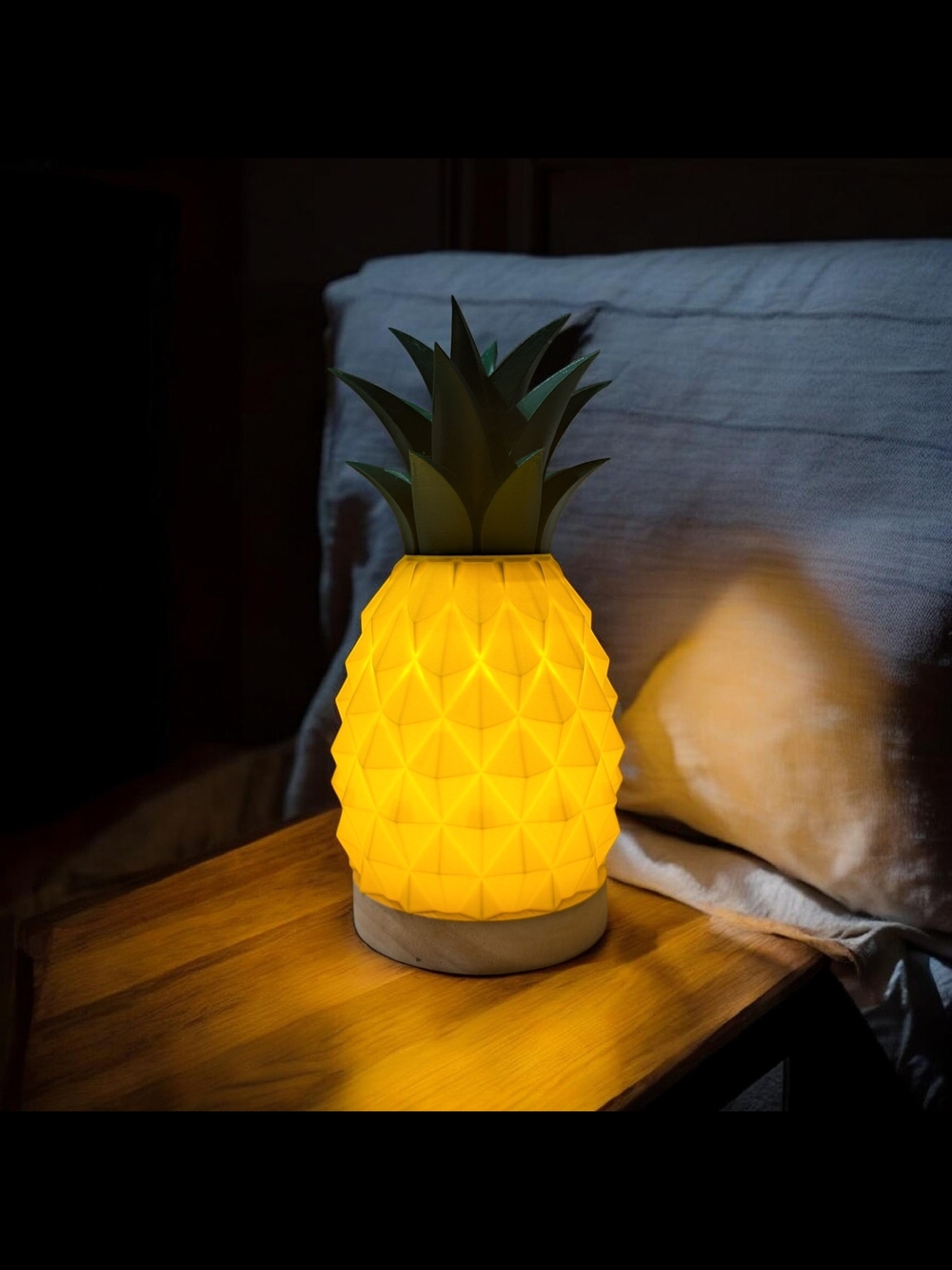 Pineapple Table Lamp! USB LED - Picture 2 of 5